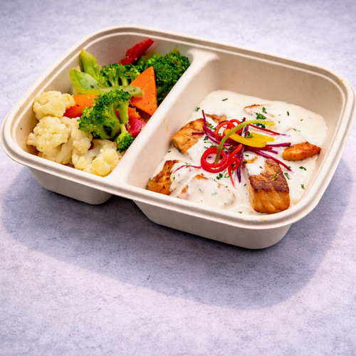 SALMON FETTUCCINI SAUCE WITH VEGETABLE SAUTE